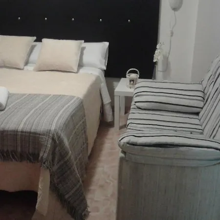 Comet Almona Apartment