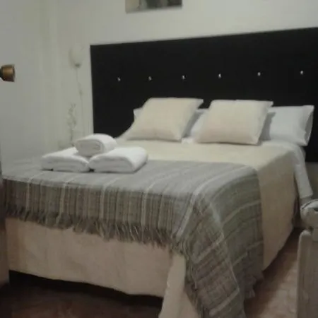 Comet Almona Apartment