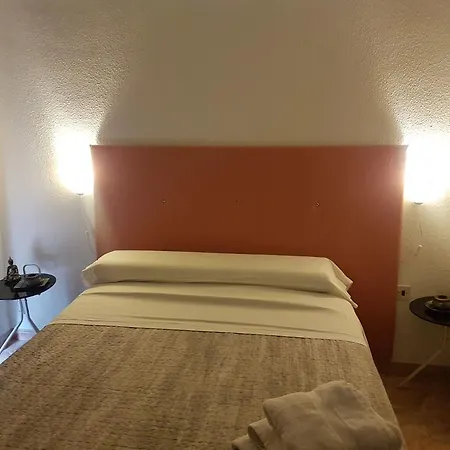 Comet Almona Apartment *