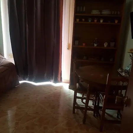 Comet Almona Apartment